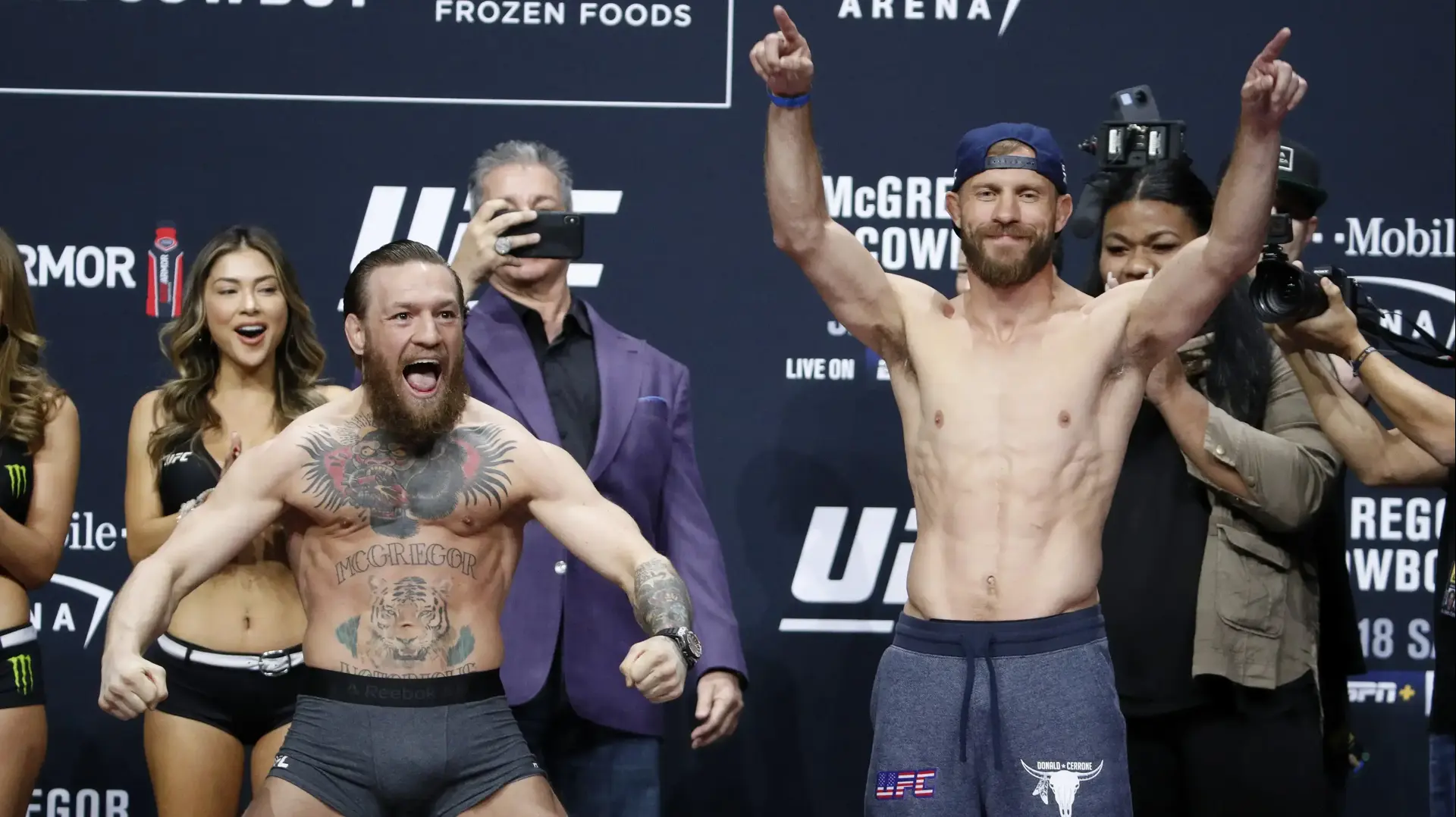 קונור מקגרגור דונלד סרוני לוחמי MMA קונור מקגרגור דונלד סרוני לוחמי MMA