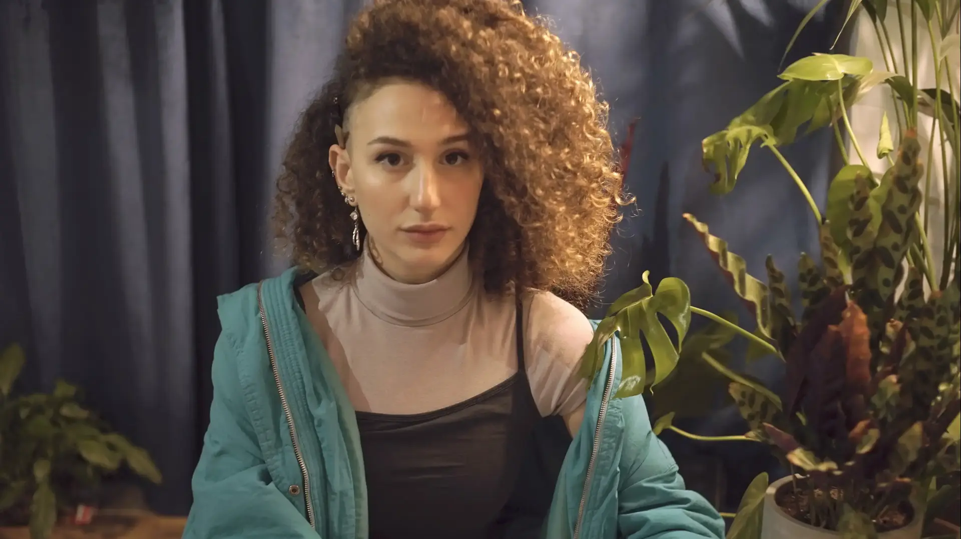 סטוריז