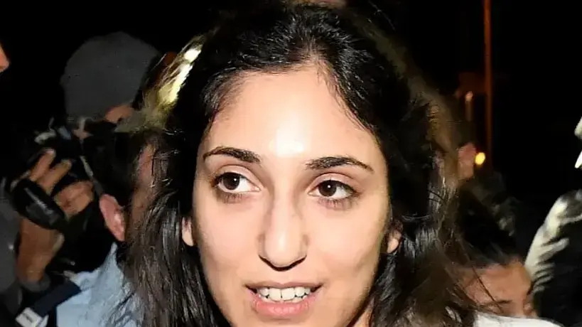 נעמה יששכר מגיעה לביתה ברחובות, 30 בינואר 2020