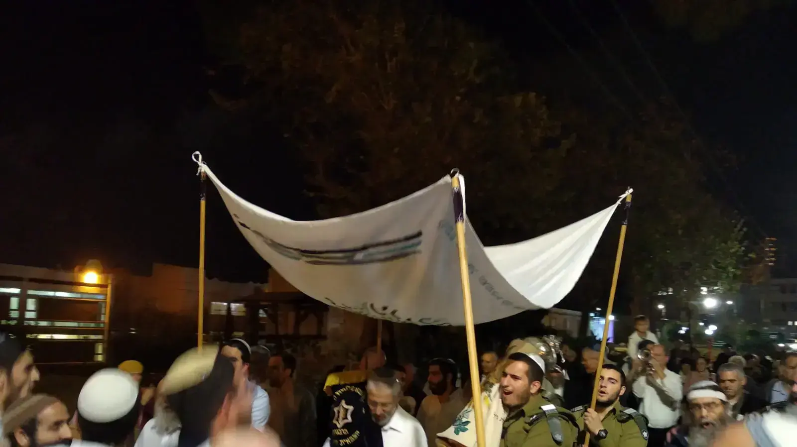 הכנסת ספר התורה בתמורה לתרומת כליה