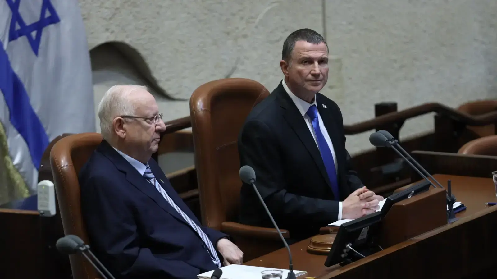 נשיא המדינה, ראובן (רובי) ריבלין ויו"ר הכנסת יולי אדלשטיין במהלך טקס השבעת הכנסת ה- 23 
 16 במרץ 2020