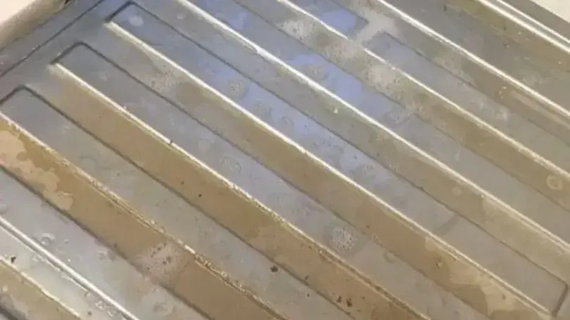 טיפ לניקיון בעזרת נייר כסף