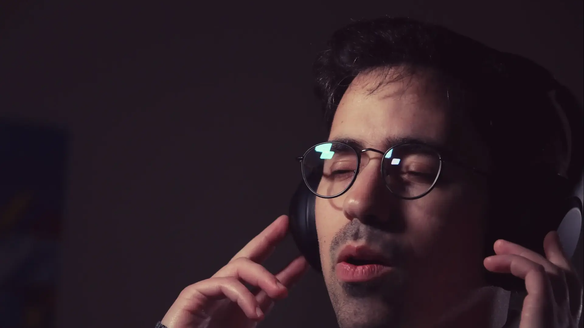 משה פלד דווקא עכשיו משה פלד דווקא עכשיו