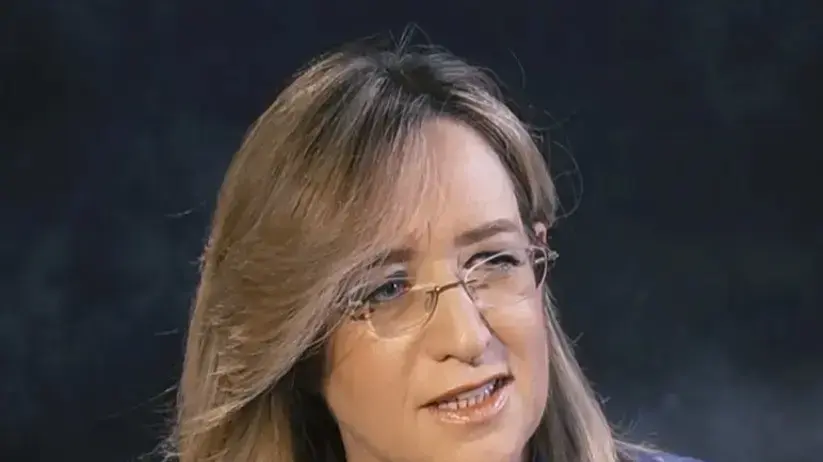 עובדה עוזי שעיה אילנה דיין