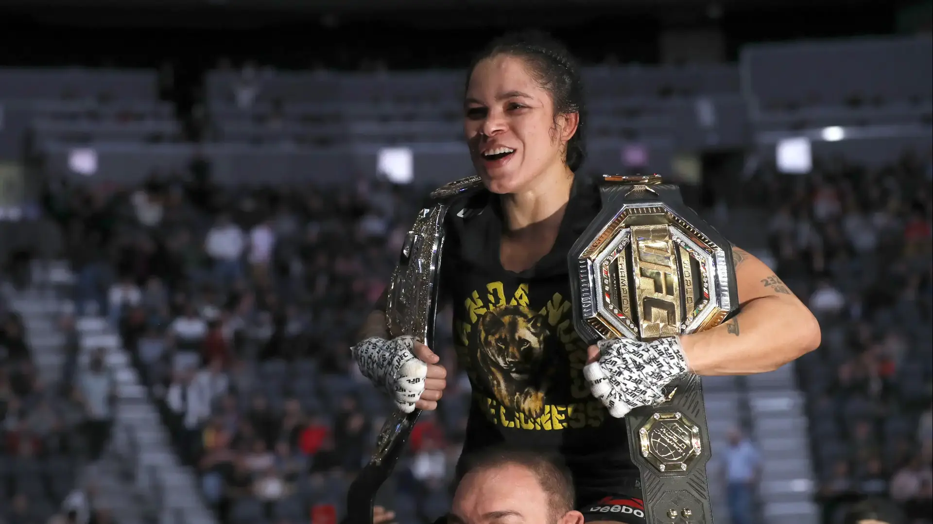 אמנדה נונס לוחמת MMA ברזילאית