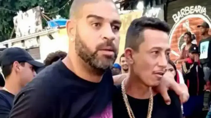 חלוץ העבר הברזילאי אדריאנו חלוץ העבר הברזילאי אדריאנו
