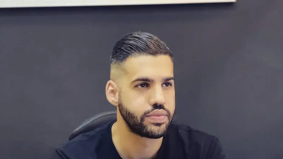 אביב זרקוביאן, מייסד החברה