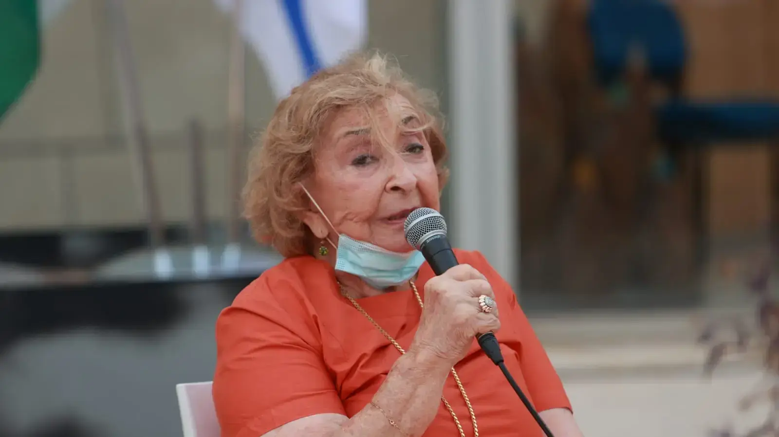 השחקנית וזוכת פרס ישראל ליא קניג שטולפר בטקס לקריאת רחוב בגבעתיים על שמה, 6 בספטמבר 2020, תיאטרון גבעתיים