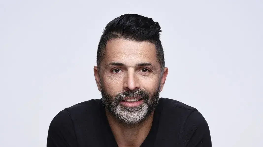 נדב אבקסיס