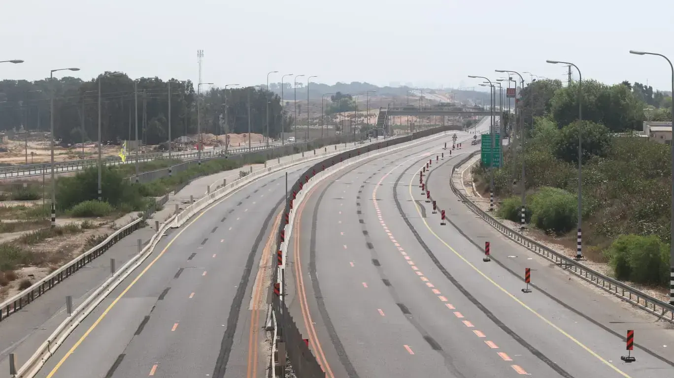 מחלף גבעת אולגה בכביש החוף במהלך סגר חגי תשרי, 19 בספטמבר 2020