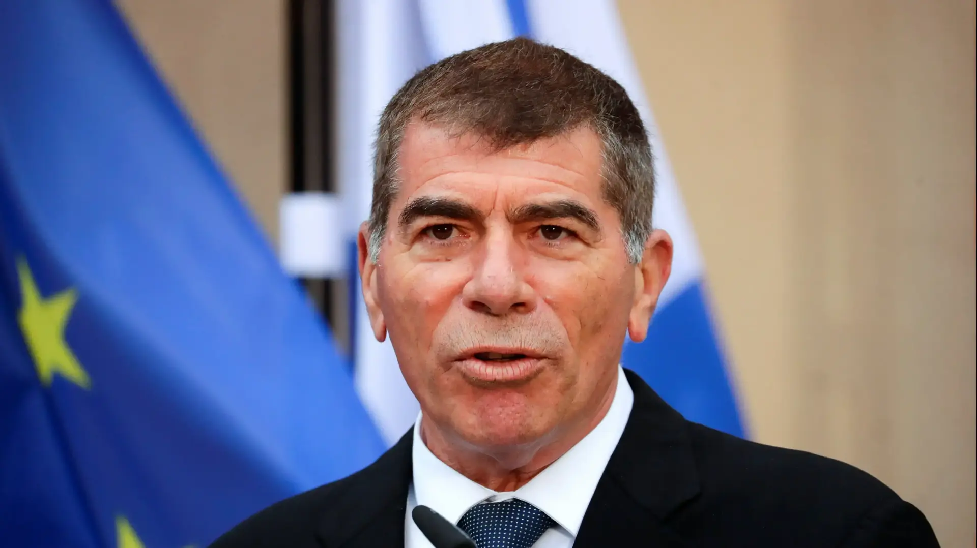שר החוץ, גבי אשכנזי במהלך הצהרה משותפת עם עמיתיו הגרמני, הייקו מאס ושר החוץ של האמירויות, עבדאללה בן זייד בברלין, בגרמניה 6 באוקטובר 2020