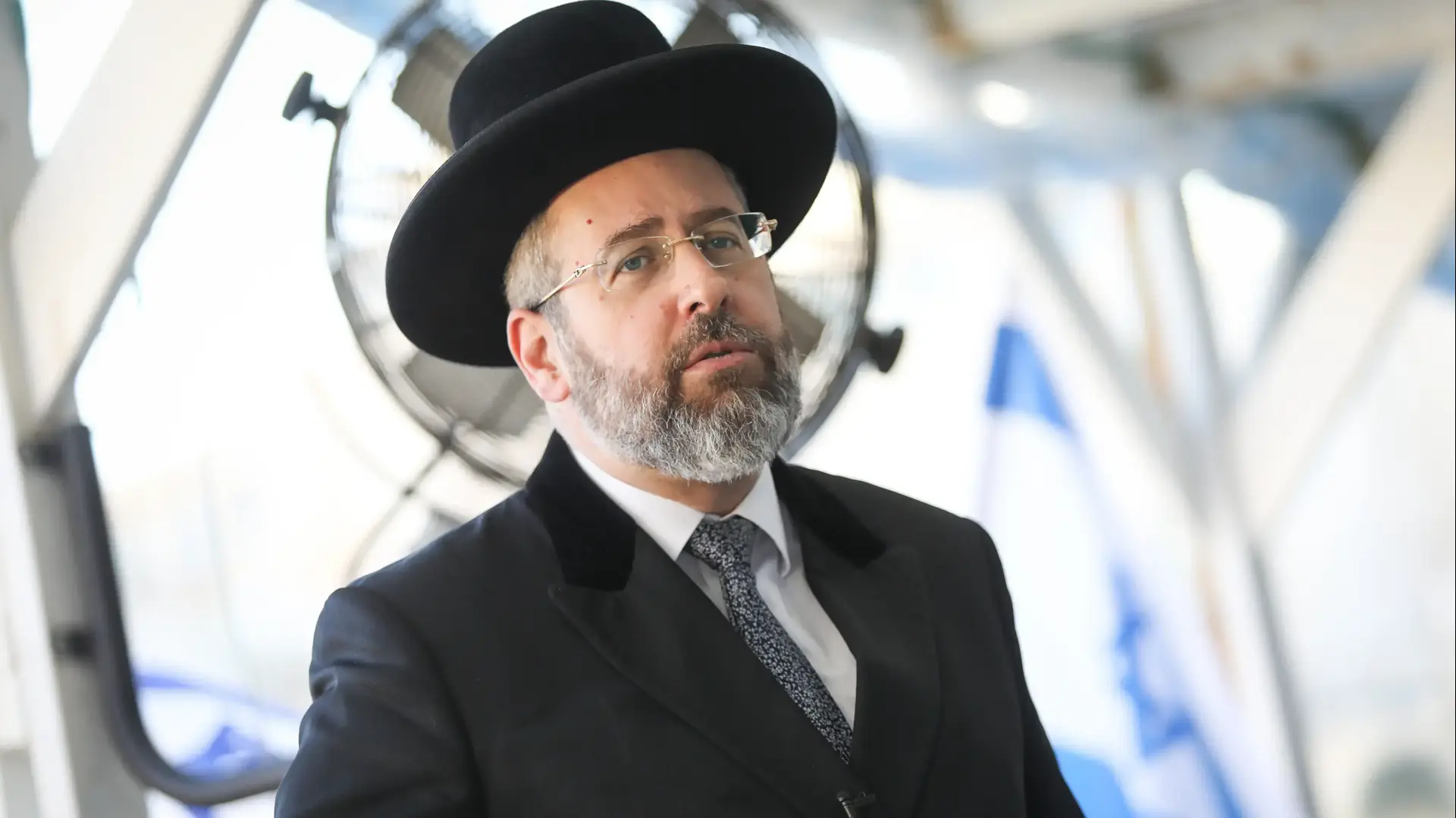 דוד לאו במהלך תפילה להחזרת החיילים החטופים בכותל 21 ביולי 2020