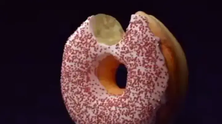 דונאט חריף של רשת דאנקין דונאטס לכבוד ליל כל הקדושים 2020