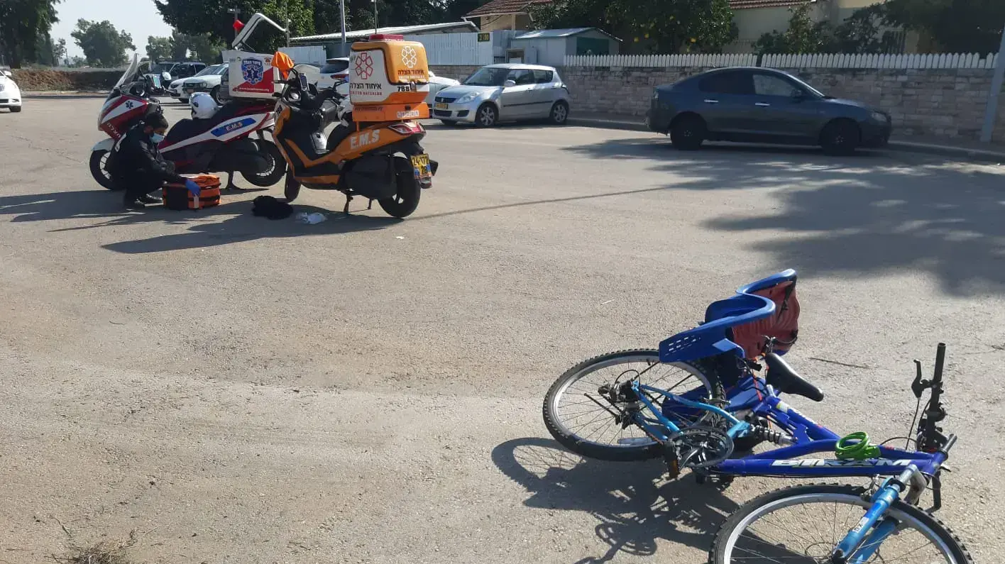 זירת תאונת אופניים בפתח תקווה. 19 בנובמבר 2020