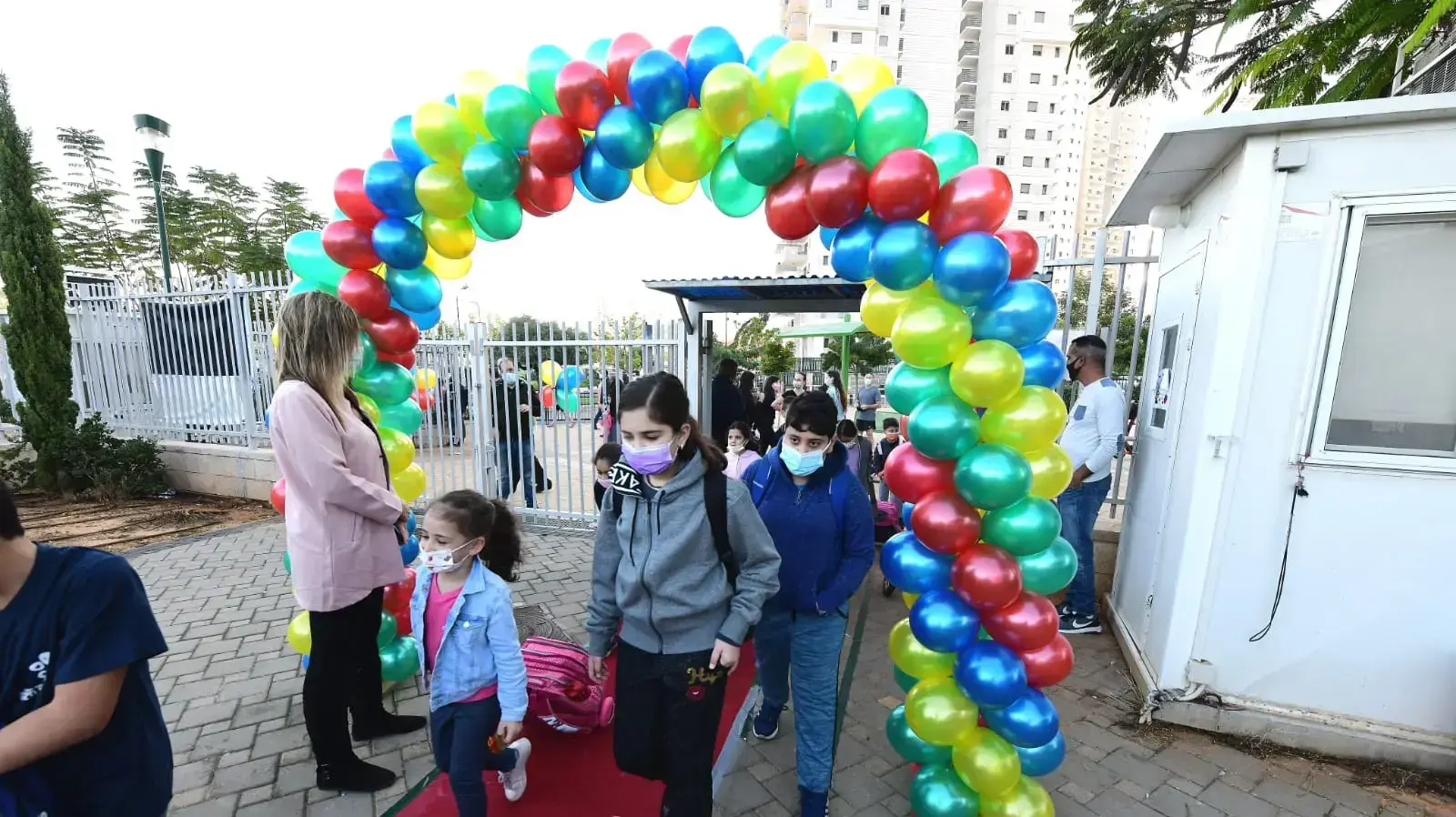 תלמידי כיתות ה-ו חוזרים ללימודים, בי"ס עוזי חיטמן, פתח תקווה, 24 בנובמבר 2020
