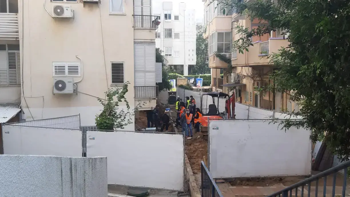 אירוע דליפת חומר לא מזוהה באבן גבירול בתל אביב, 3 בינואר 2021