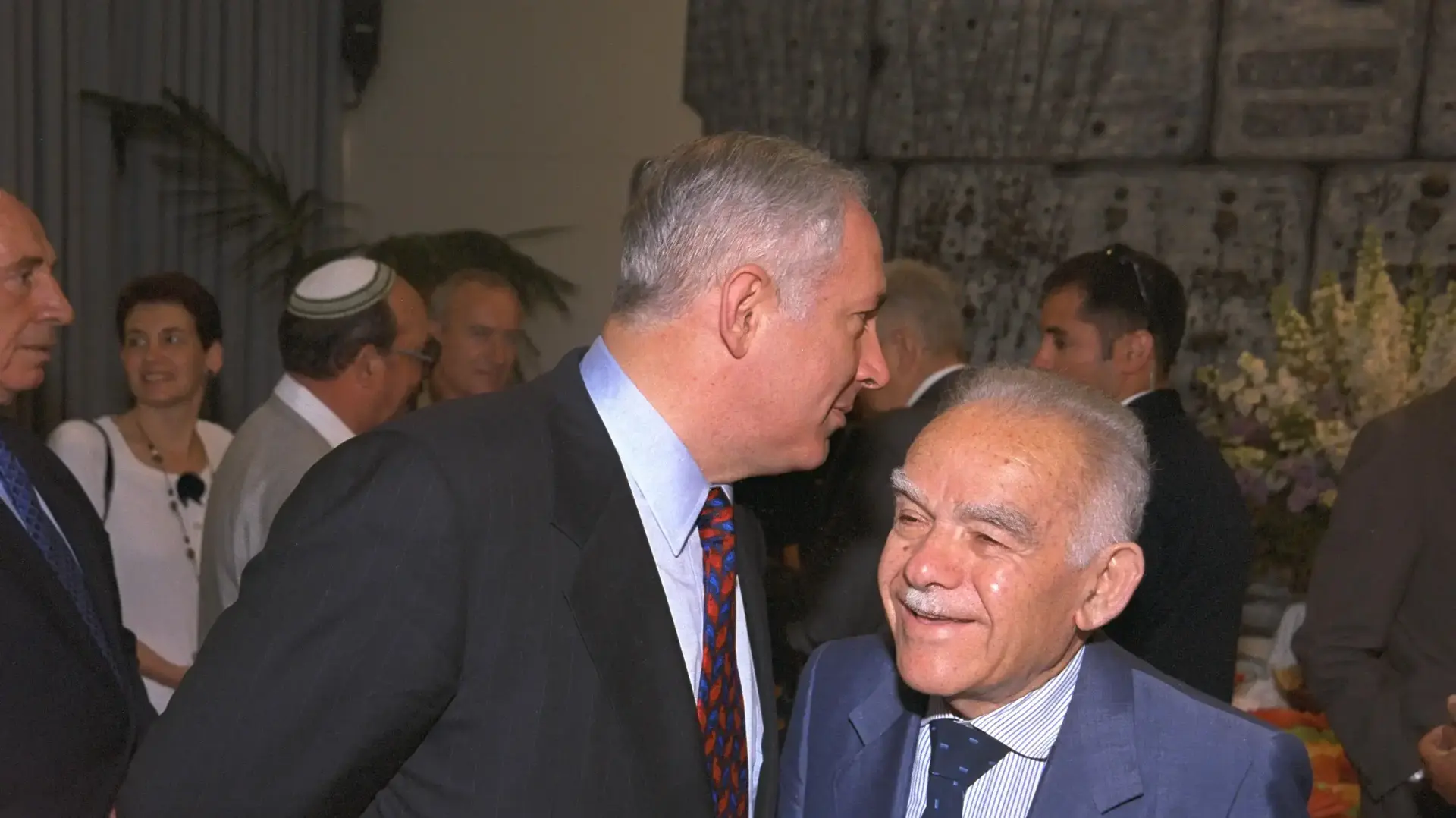 יצחק שמיר ובנימין נתניהו ביום העצמאות, 1997