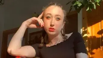 הולי ניקול