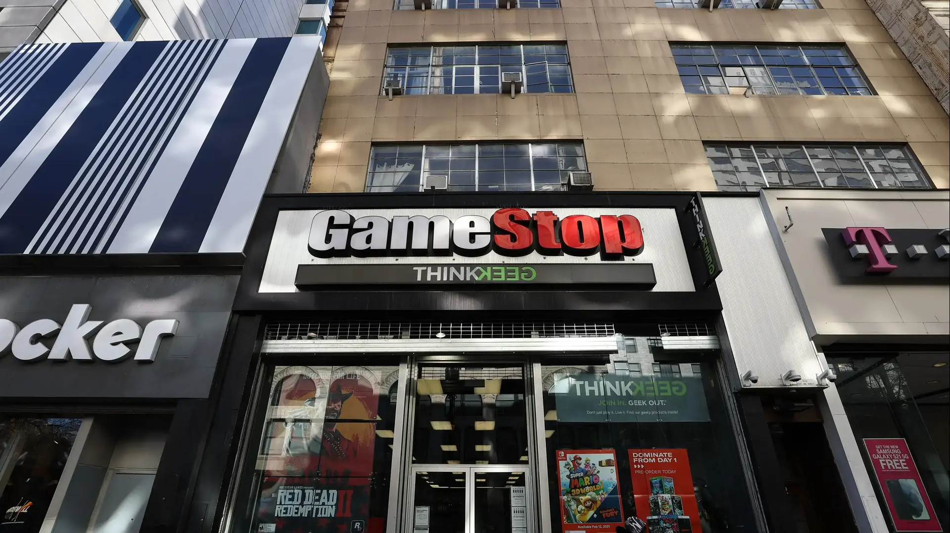 חנות GAMESTOP  בניו יורק
