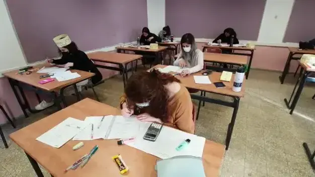 בגרות בעידן הזום: תלמידי תיכון נבחנו במועד חורף במתמטיקה 
1.2.21