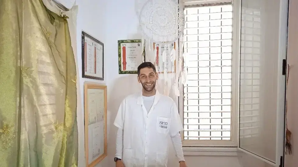 כשחבר הגיע אליי כשאצבע רגלו נשברה, הוצאתי אותו מהפגישה הולך ללא כאבים