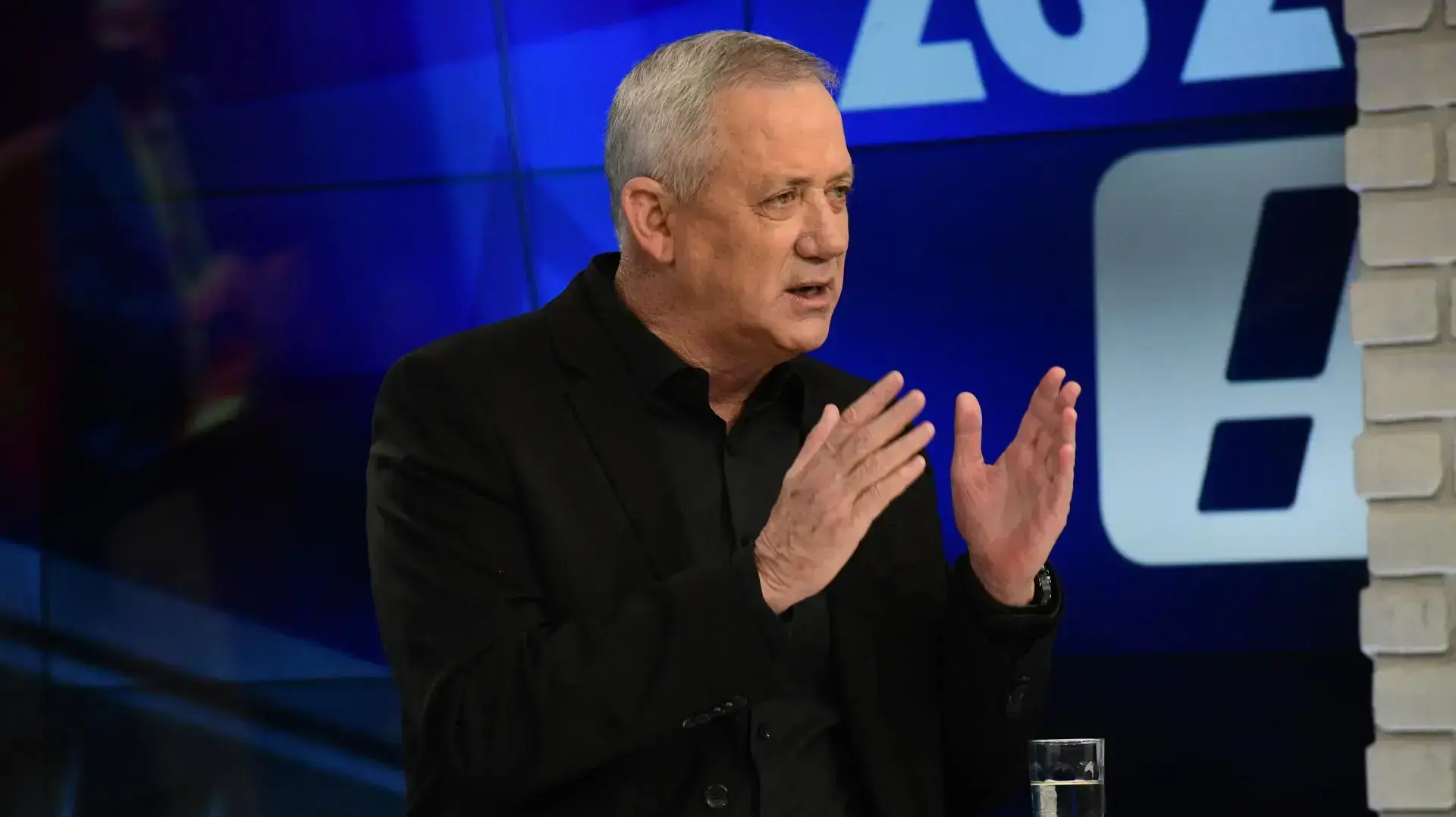 בני גנץ באולפן וואלה! NEWS