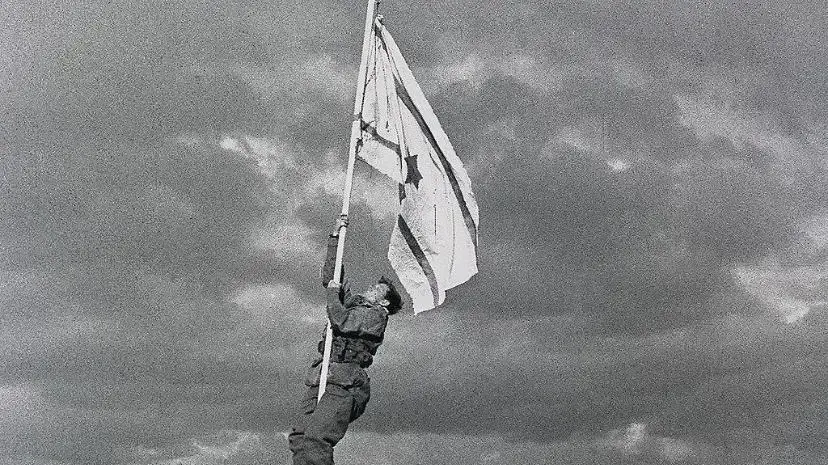 מבצע עובדה - הנפת דגל הדיו באום רשרש - אילת ב-1949