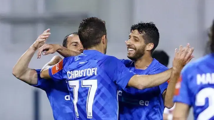 שחקן אנורתוזיס דור מיכה חוגג