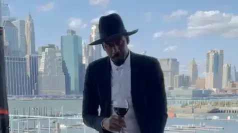 שחקן העבר אמארה סטודמאייר שחקן העבר אמארה סטודמאייר
