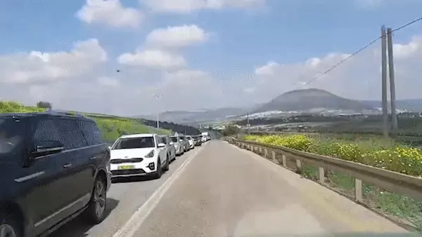 עומס מטיילים בנחל תבור בפסח 2021
