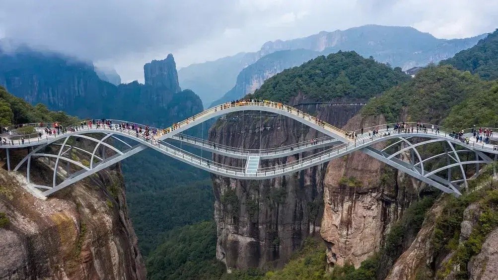 גשר Ruyi Bridge בסין
