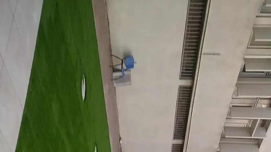דשא סינתטי אנשי האדמה