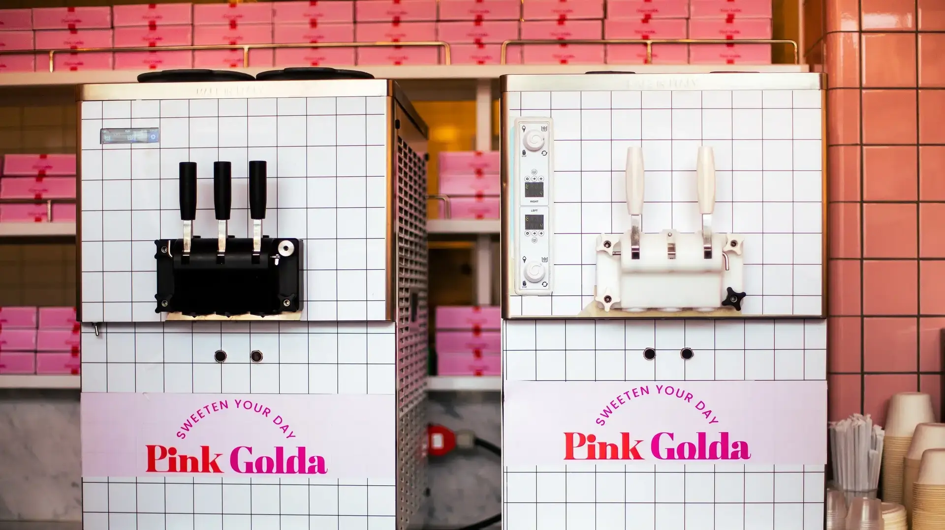 Pink Golda, חנות הקונספט לגלידה גולדה