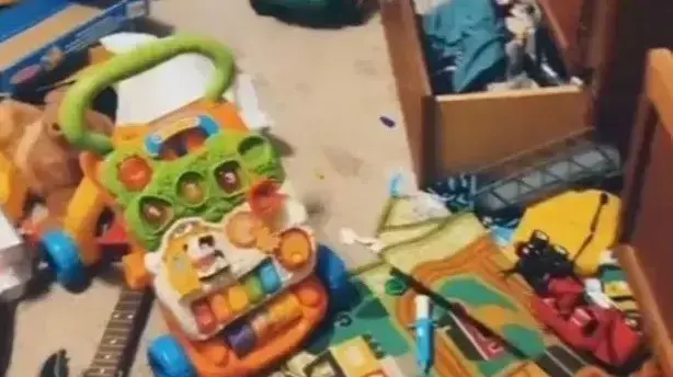 האימא שזרקה את הצעצועים שבנה בן החמש סירב לסדר
