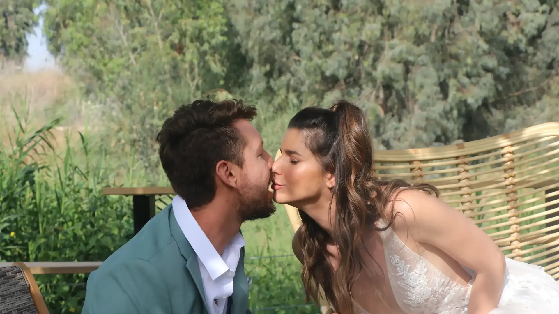 דניס רוסקוב, הדר ברייר מצטלמים ל"ברטה"