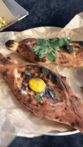 חאצ'פוריה, ארז קומרובסקי