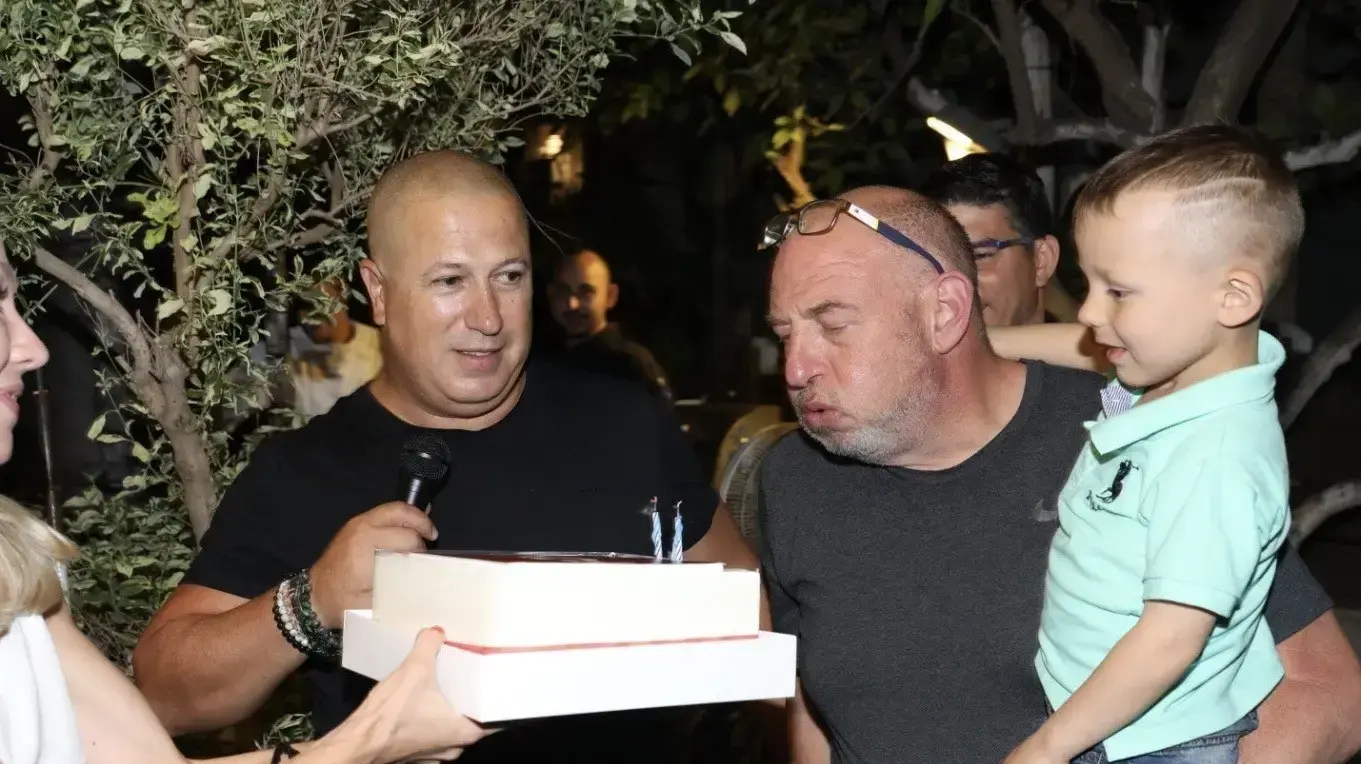 מייקל לסרי, הראל ויזל וחיליק לסרי