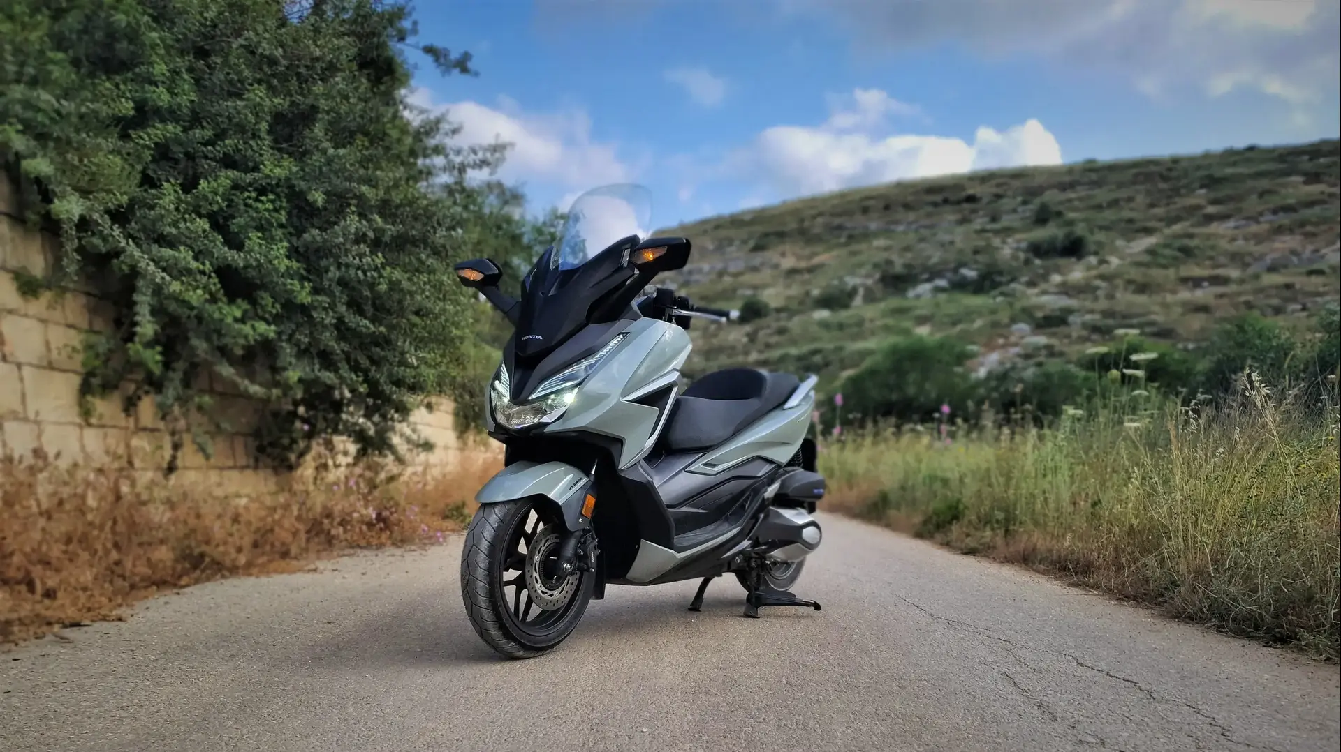 מבחן דרך: הונדה פורזה 350