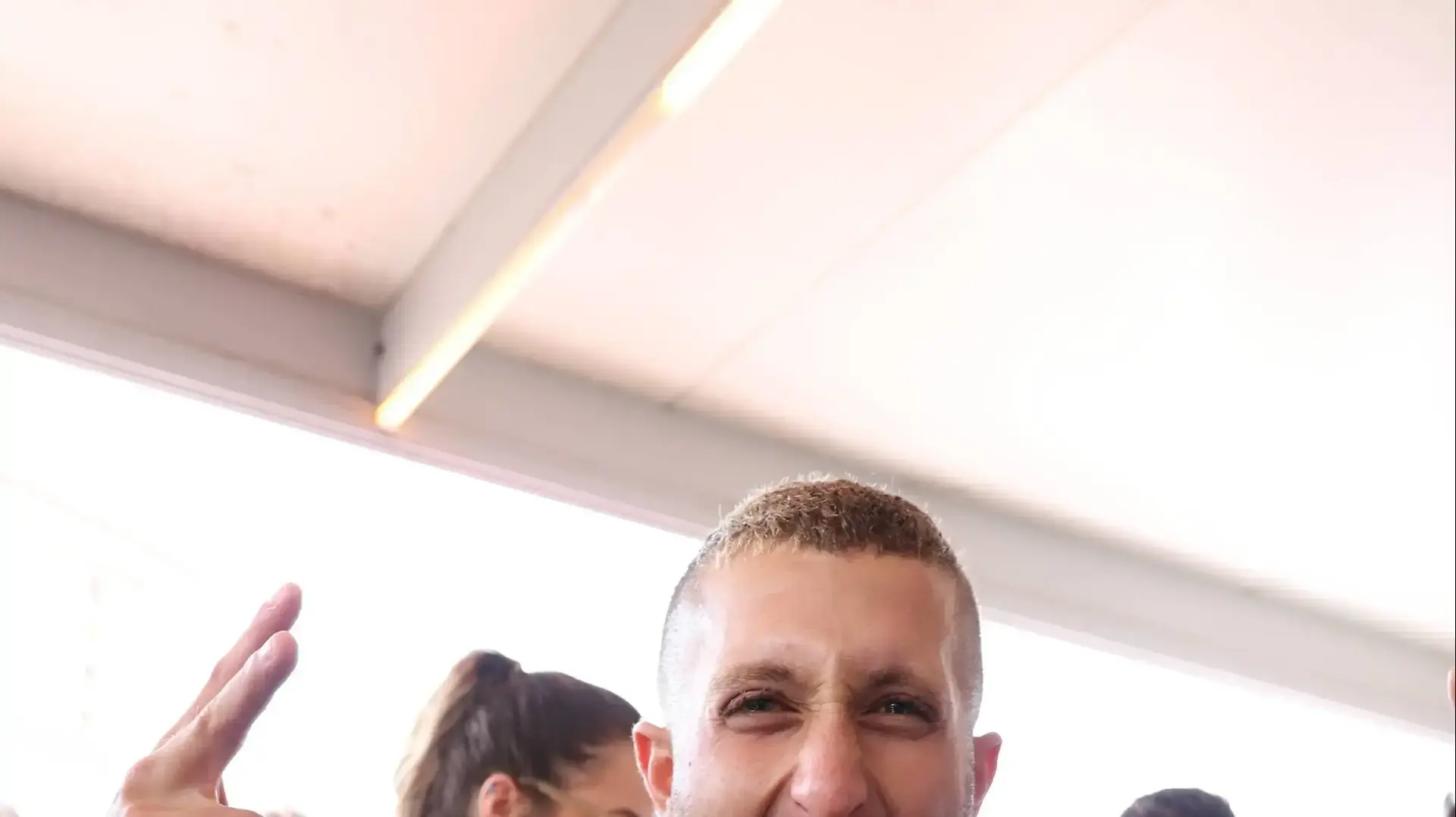בן זיני חוגג 25