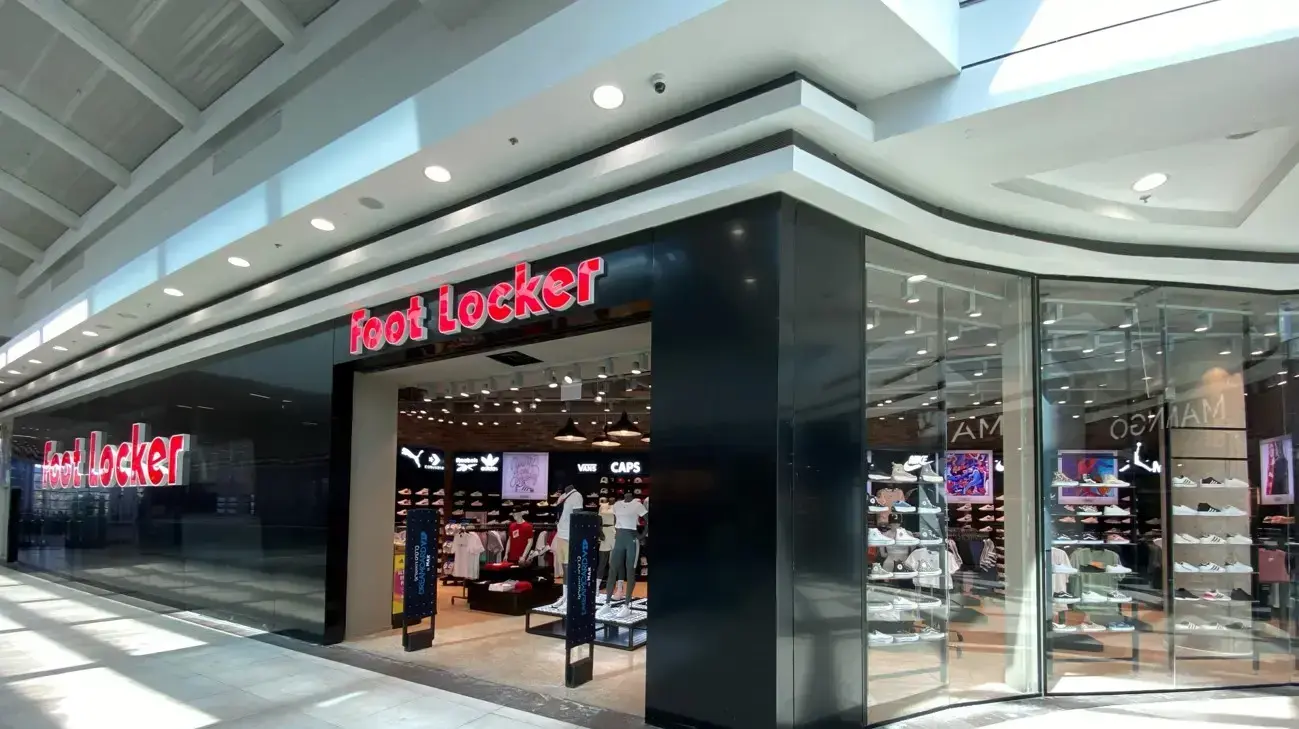 חנות footlocker בקניון מבשרת