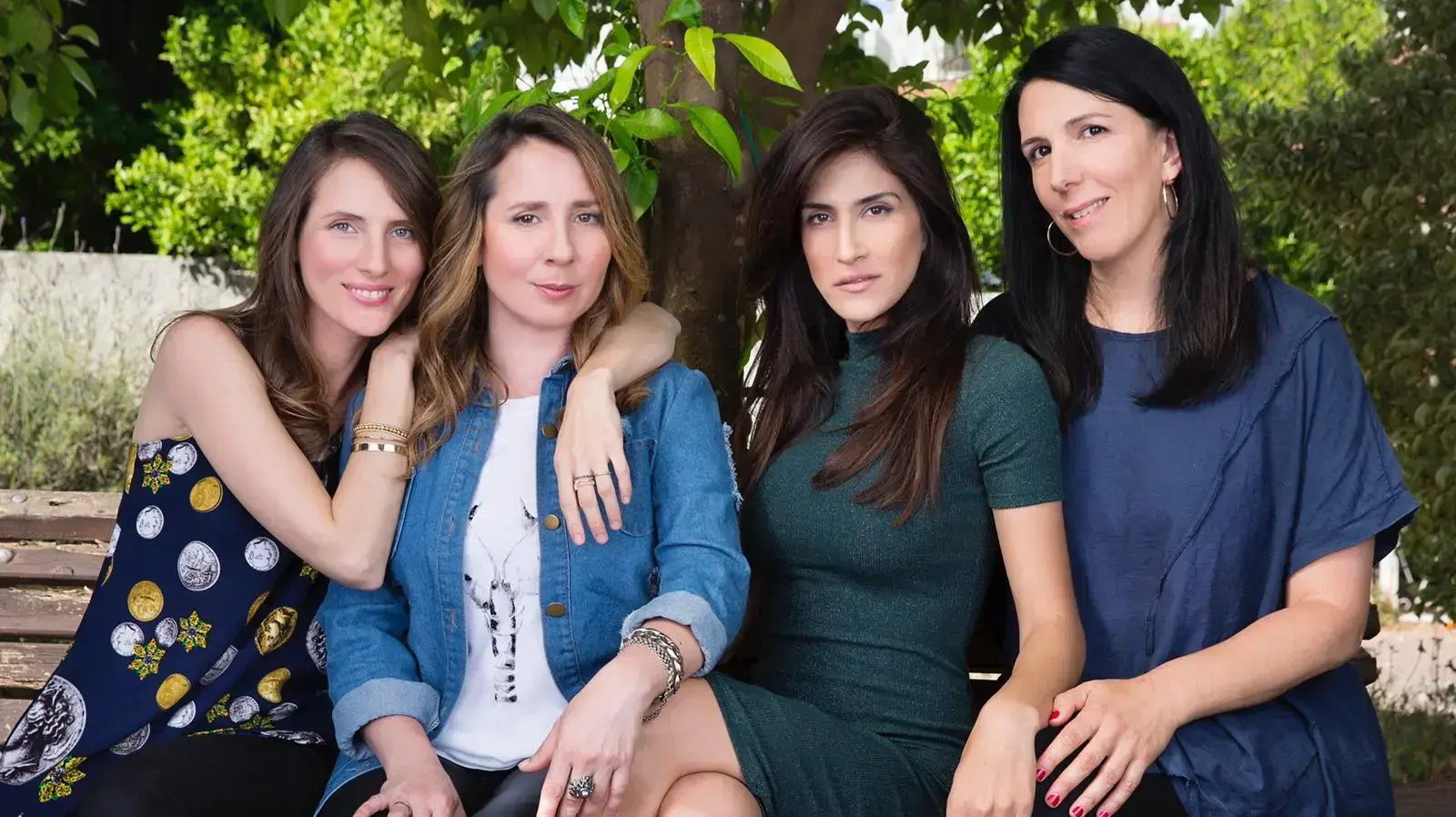 חברות, לירית בלבן, מגי אזרזר, ליטל שוורץ, לירון ויסמן