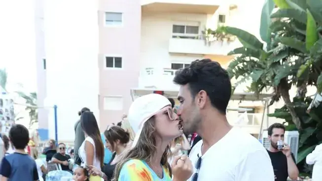 גל גברעם תום חיימוב יום הולדת אמילי רוני מאנה