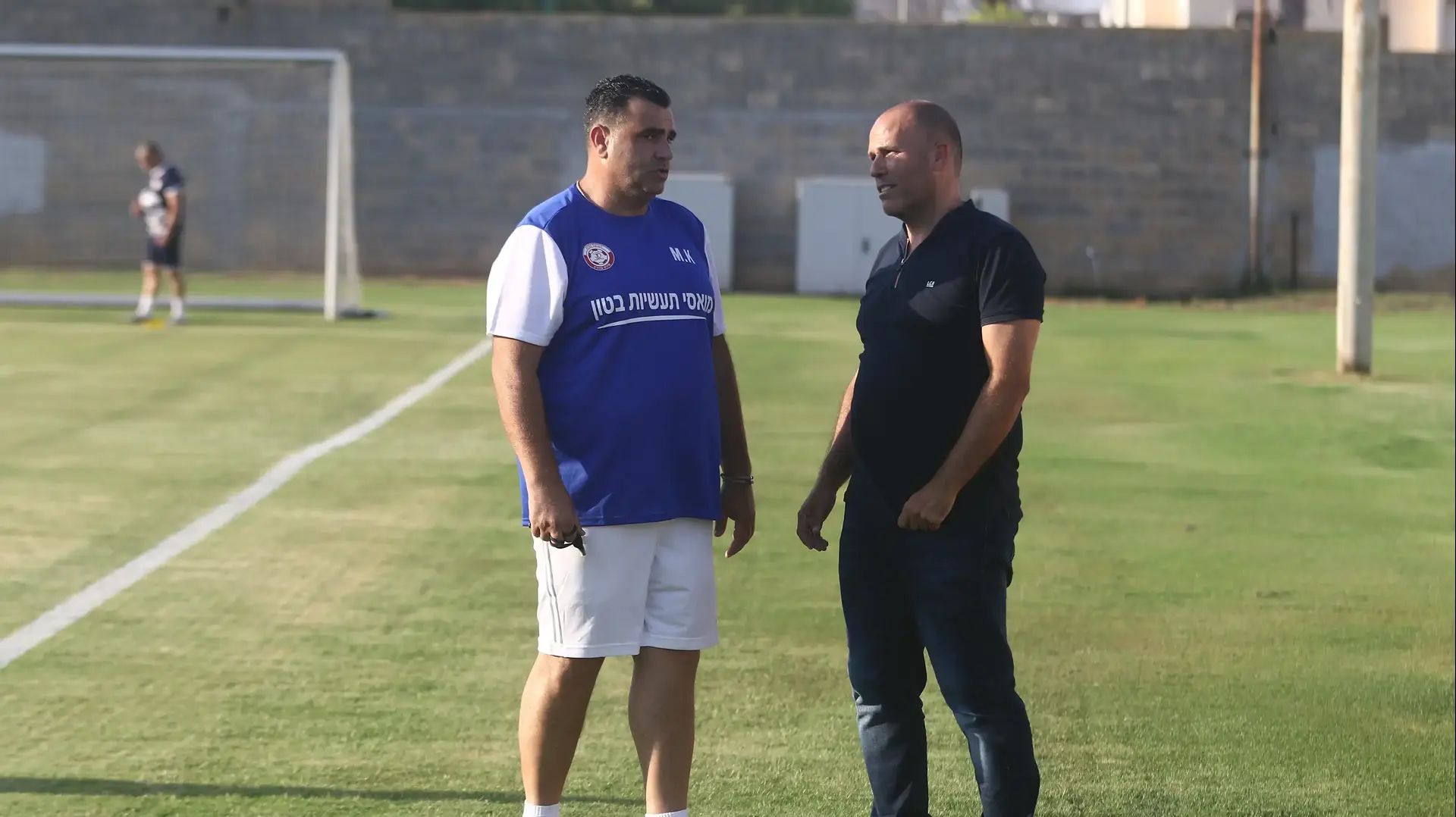 אורן גולן עם מנחם קורצקי מאמן הפועל חדרה