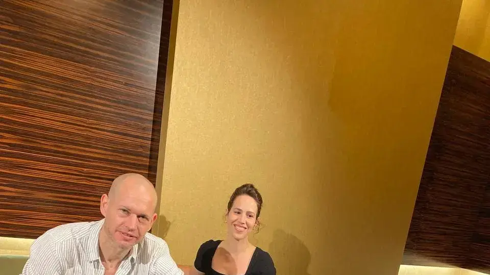 נדב לפיד עם הפרס בישראל