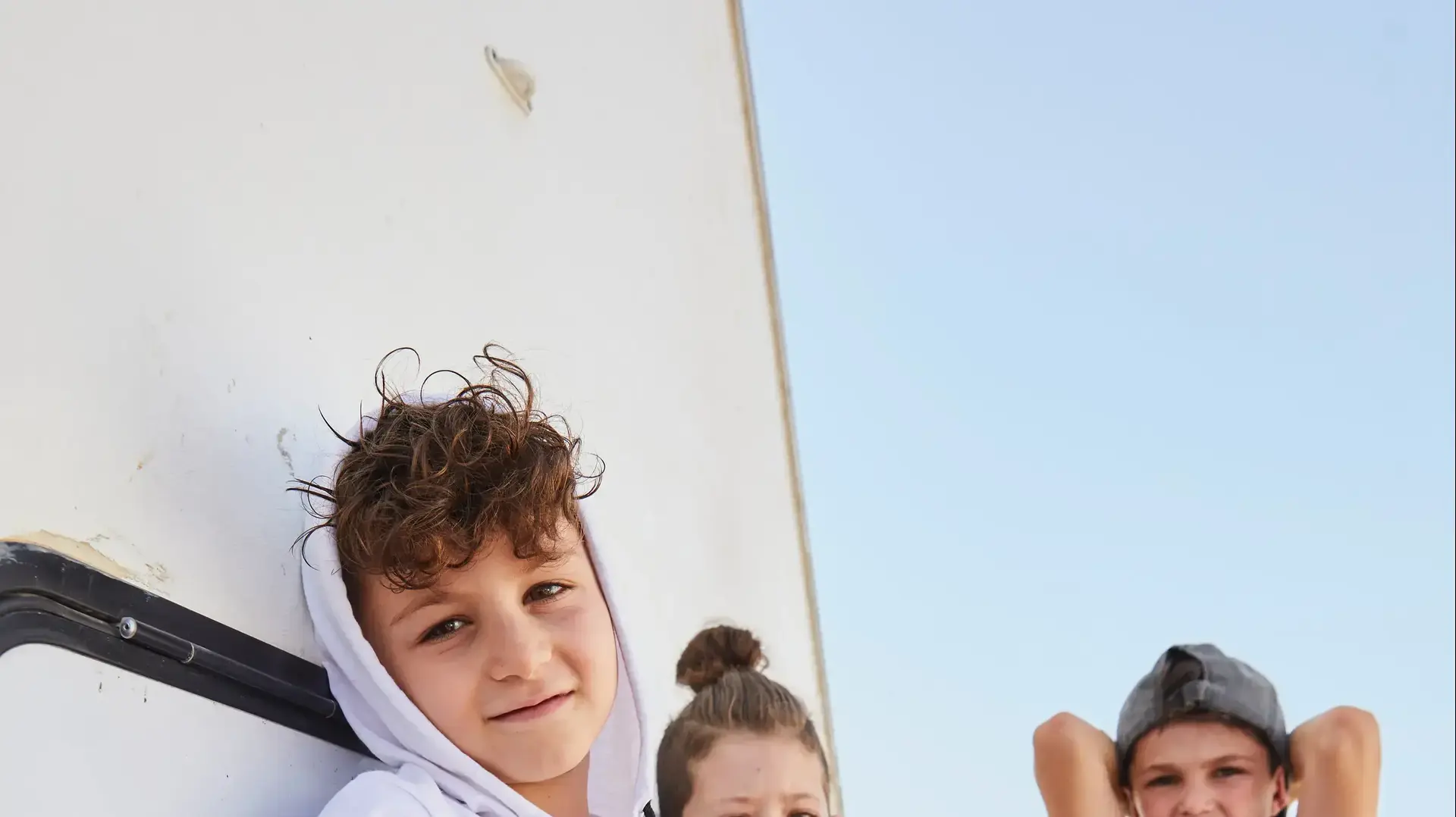גולף קידס בקולקציה בשיתוף הגיימרים האהובים מחיר חולצה 59.90 שקל