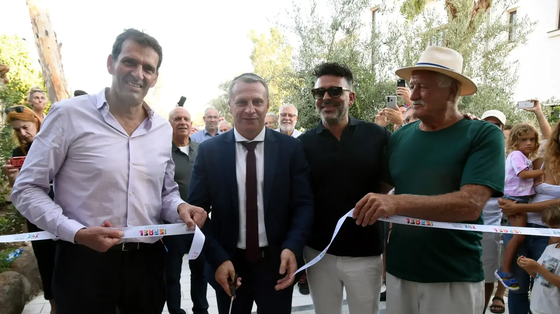 ליאו גלסר, ישי מלכה, יואל רזבוזוב, ואמיר הלוי