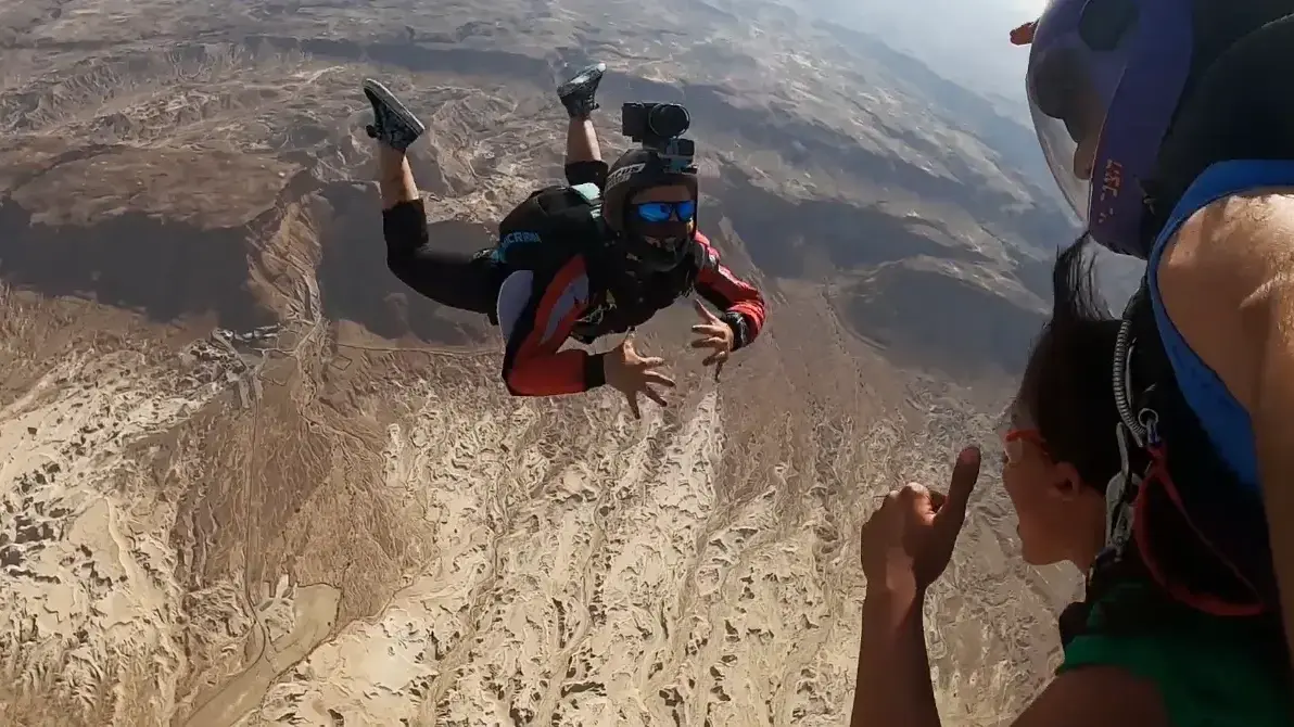 GoJump צניחה חופשית
