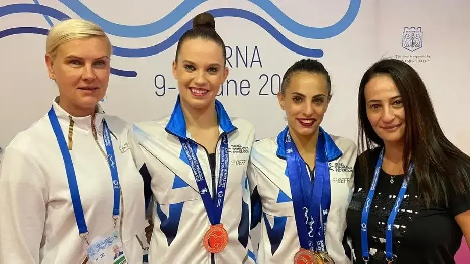 לינוי אשרם, ניקול זליקמן, אלה סמופלוב, איילת זוסמן