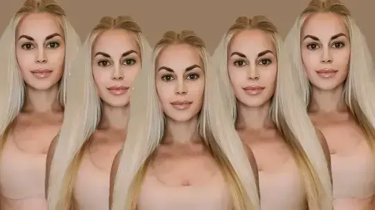 הברבי האנושית שרוצה לשכפל את עצמה