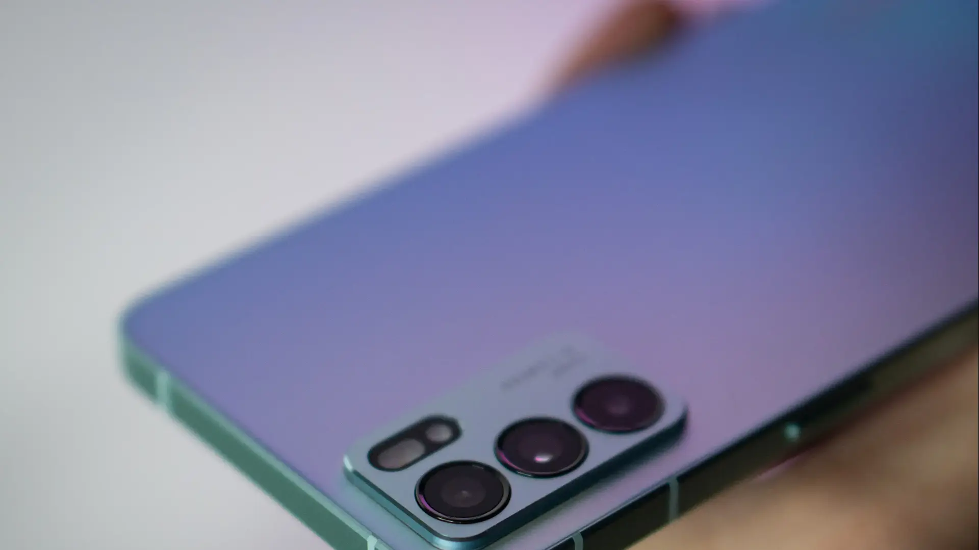 OPPO Reno6